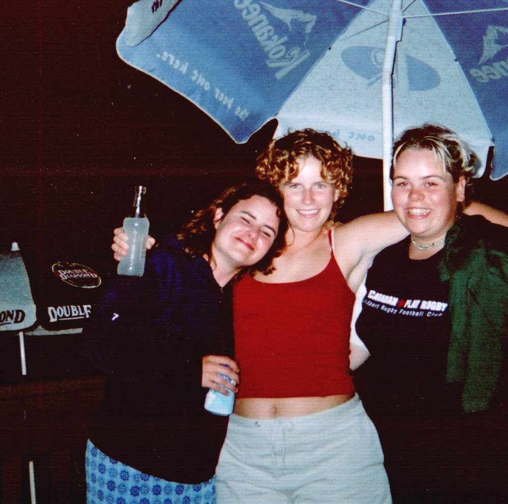 girls2.jpg